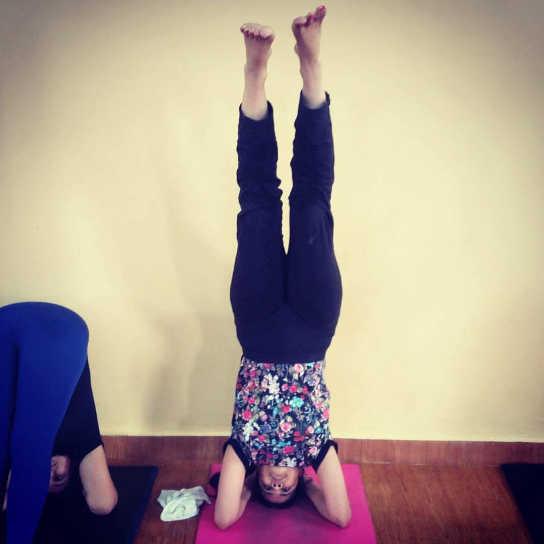 Headstand Poses | 17 different Headstand Variations to Keep your Practice  Fresh - Brittany Schreiber